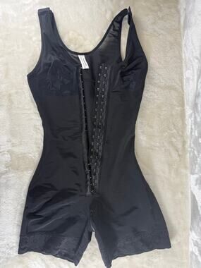 Yianna Fajas Columbianas Shapewear Women's Size XS 7275 Hook Front / Zip Crotch